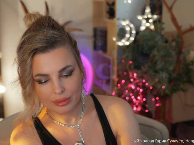 -Queen-Maria-