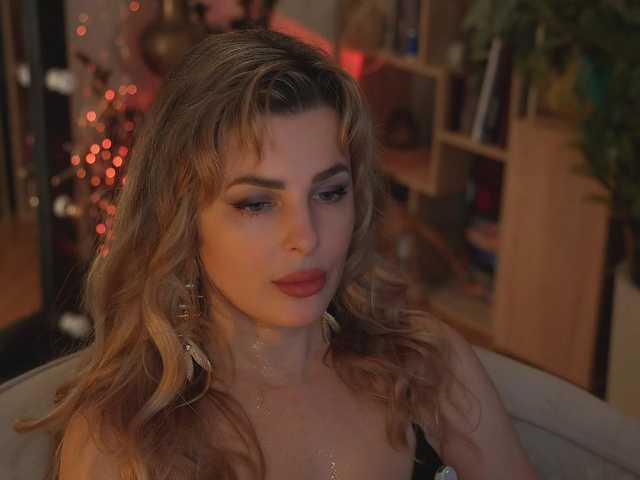 -Queen-Maria- live cam on BongaCams