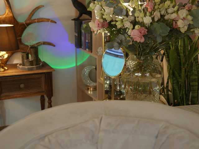 -queen-maria- live sex show