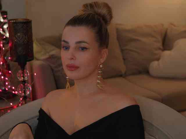 _Lady_M_ webcam