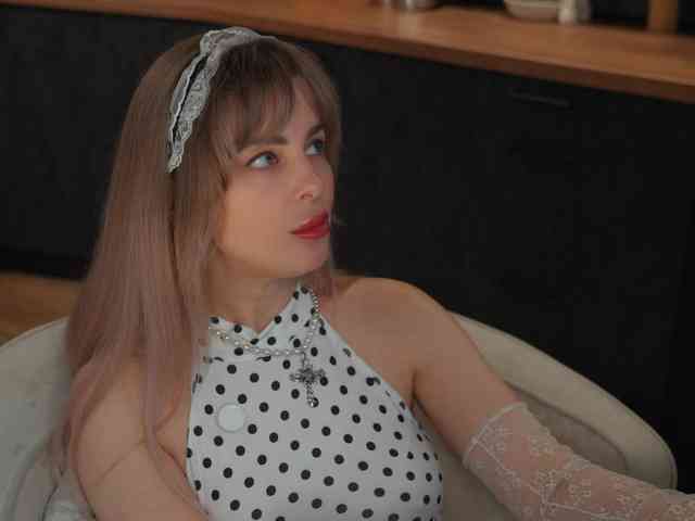 _lady_m_'s live room