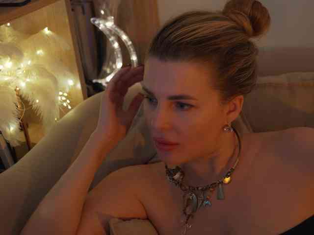 _Lady_M_ webcam