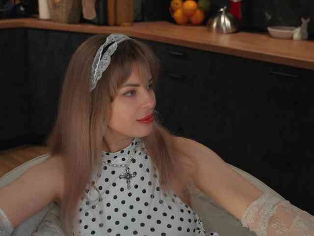 Model: _Lady_M_