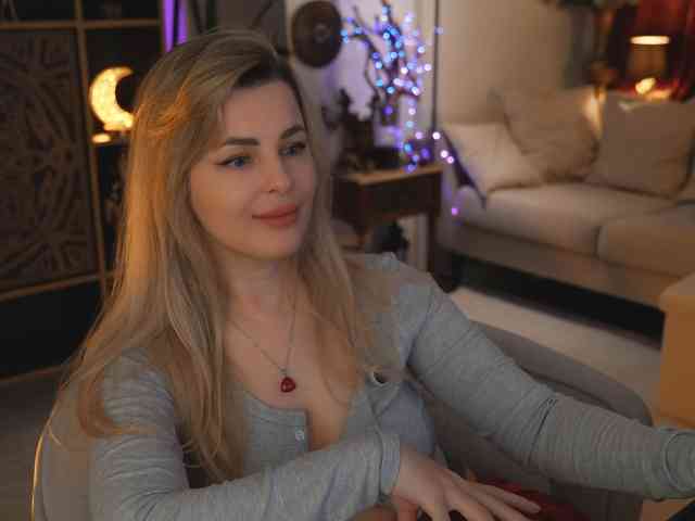-Queen-Maria- Live Webcam on BongaCams