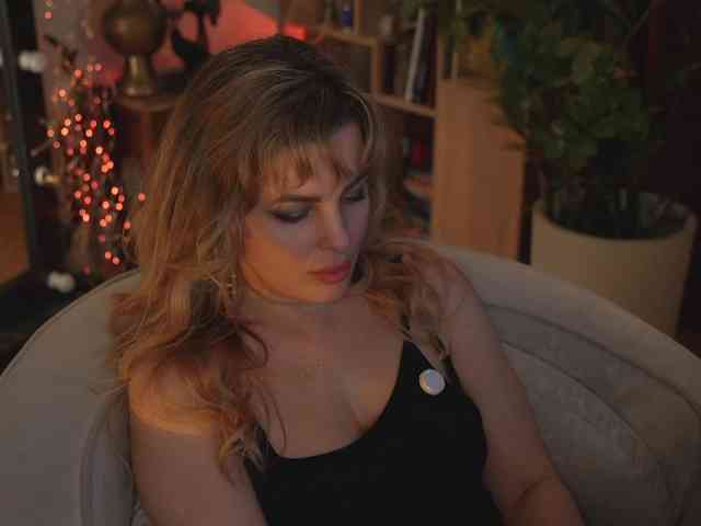 -Queen-Maria-