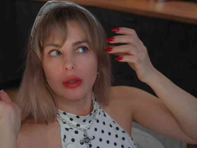 _Lady_M_ webcam