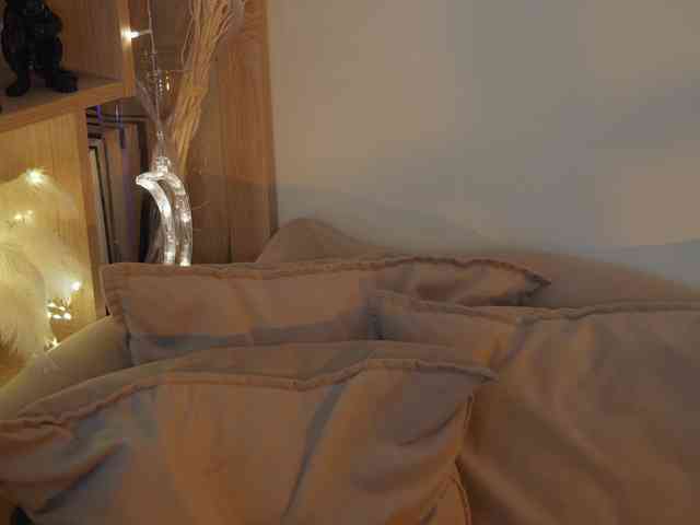 _lady_m_'s live room