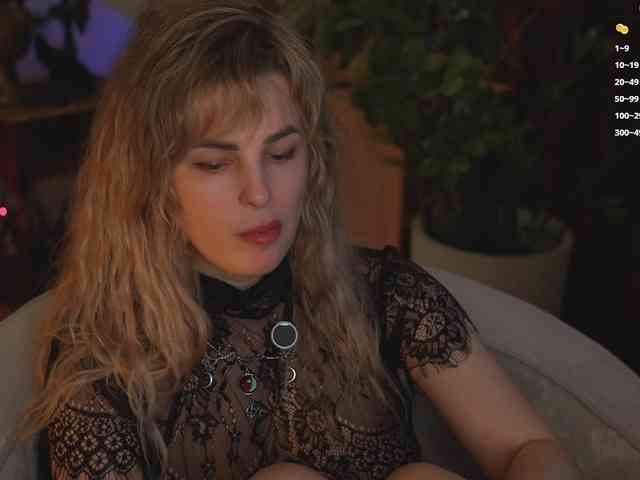 _Lady_M_ webcam
