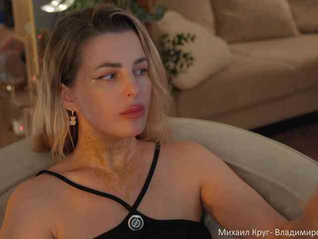 _Lady_M_ webcam