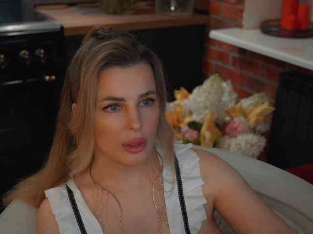 _Lady_M_ webcam