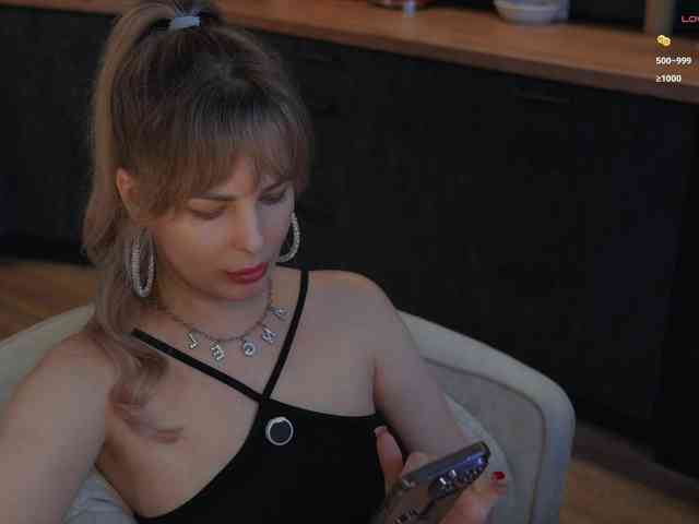 -Queen-Maria- -Queen-Maria-