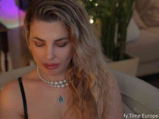 _Lady_M_ webcam