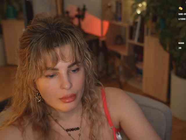 _Lady_M_ webcam