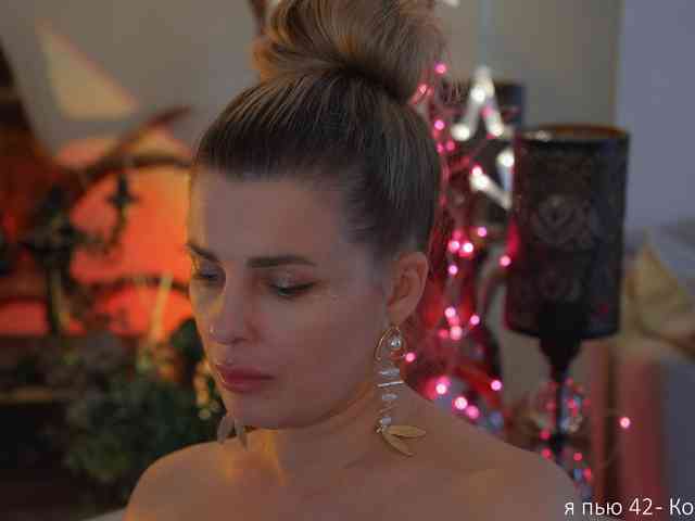_Lady_M_ webcam