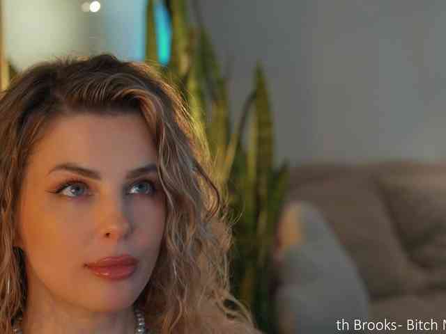 _Lady_M_ webcam