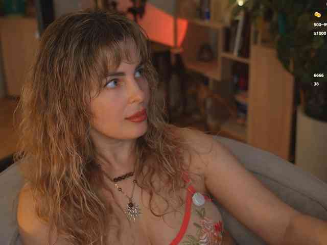 _Lady_M_ webcam
