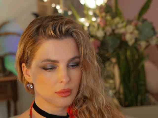 _Lady_M_ webcam