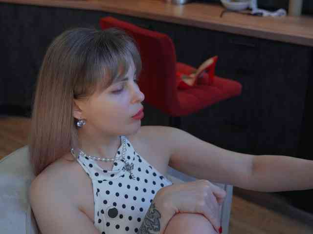 _Lady_M_ webcam