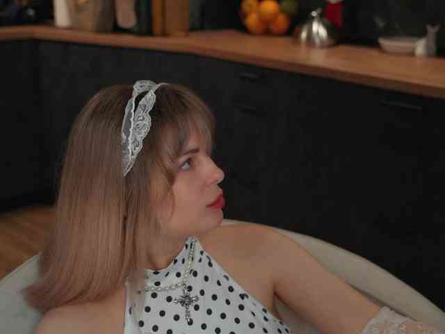 _lady_m_'s cam show statistics and live stream