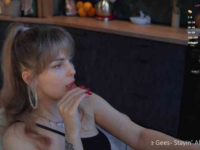 _Lady_M_ webcam