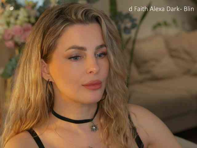 _Lady_M_ webcam