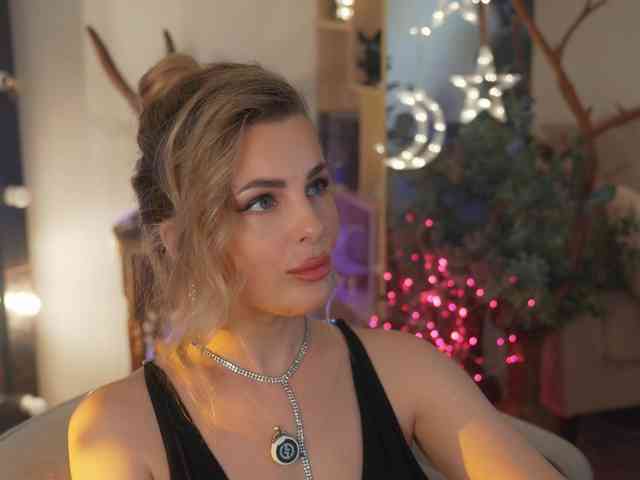 _Lady_M_ webcam