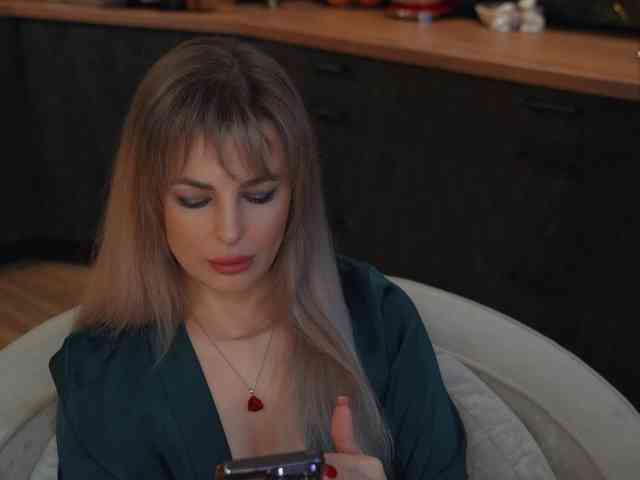 _Lady_M_ webcam