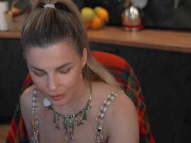 -Queen-Maria- -Queen-Maria-
