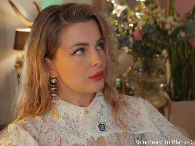 _Lady_M_ webcam