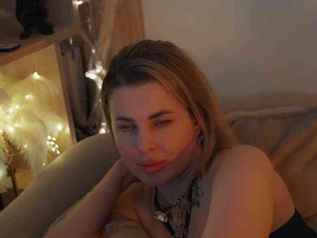 _Lady_M_ webcam