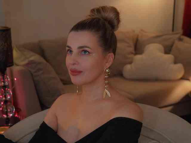 _Lady_M_ webcam