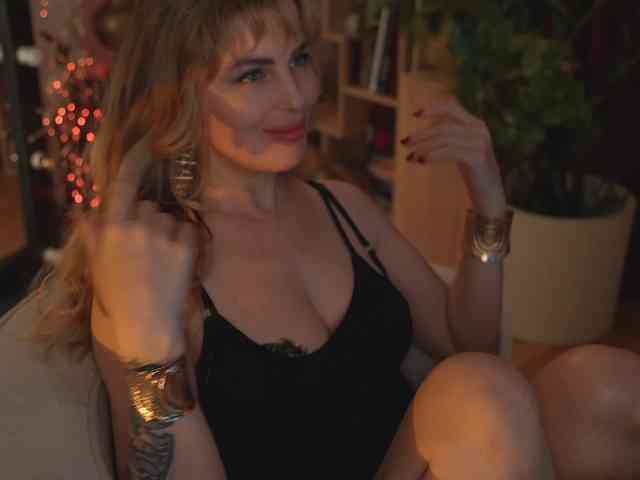 -Queen-Maria-
