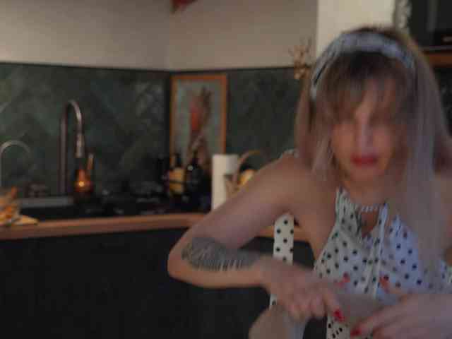 _Lady_M_ webcam