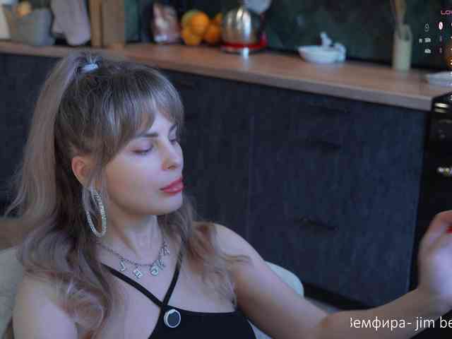 _Lady_M_ webcam