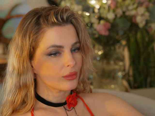 _Lady_M_ webcam