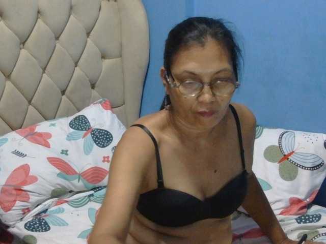 hOtGranny4u live cam preview