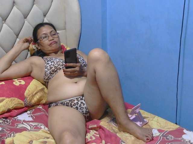 hOtGranny4u Live Cam on BongaCams