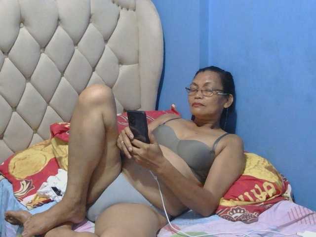 hOtGranny4u