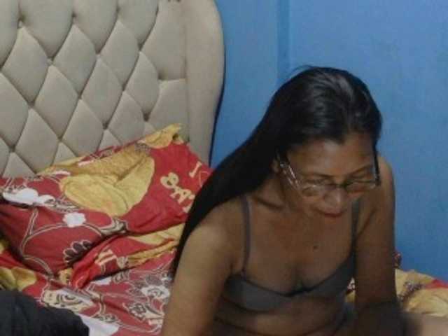 hOtGranny4u live cam preview
