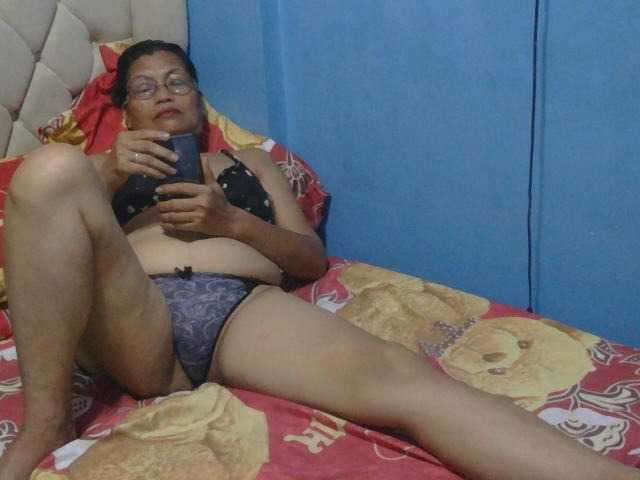 hOtGranny4u