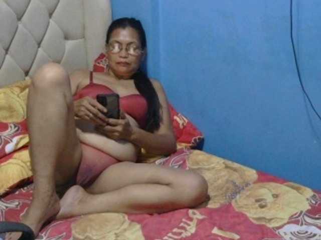 hOtGranny4u live cam preview