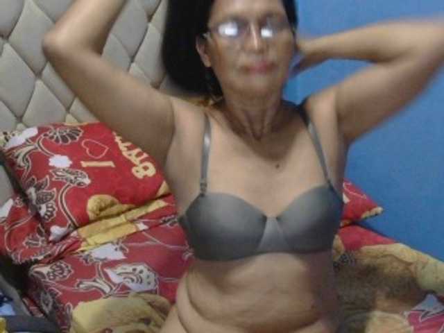 hOtGranny4u