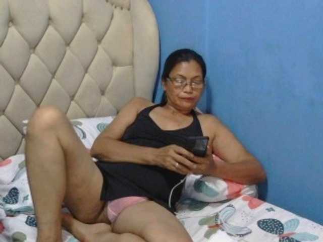 hOtGranny4u