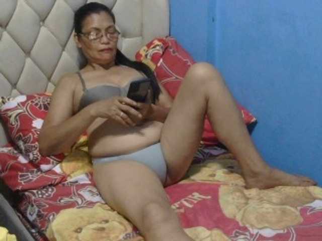 hOtGranny4u