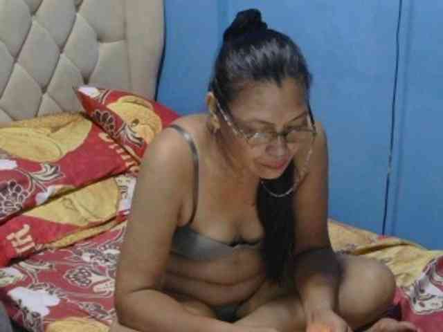 hOtGranny4u