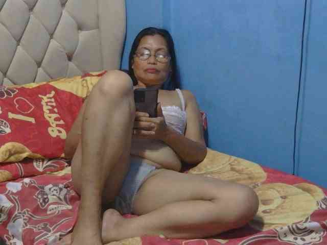 hOtGranny4u webcam