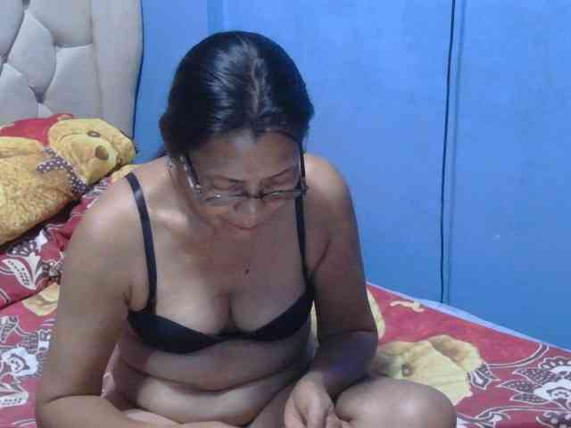 hOtGranny4u webcam
