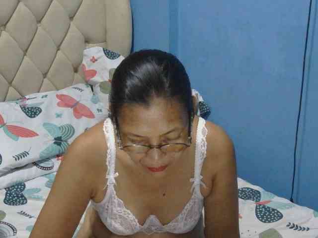 hOtGranny4u hOtGranny4u