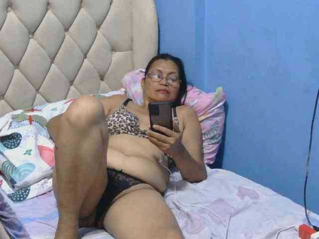 hOtGranny4u