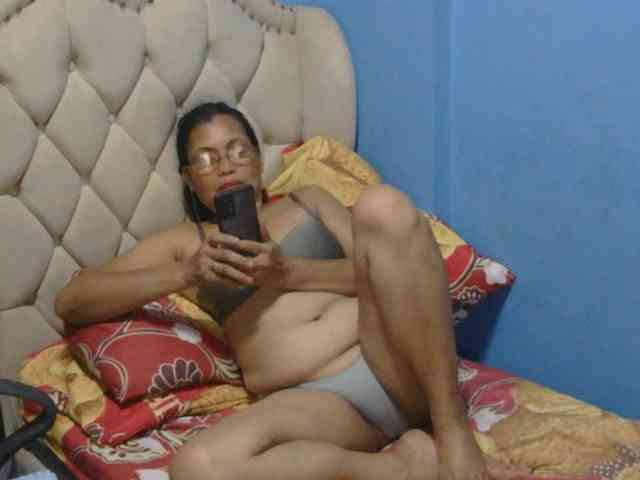 hOtGranny4u